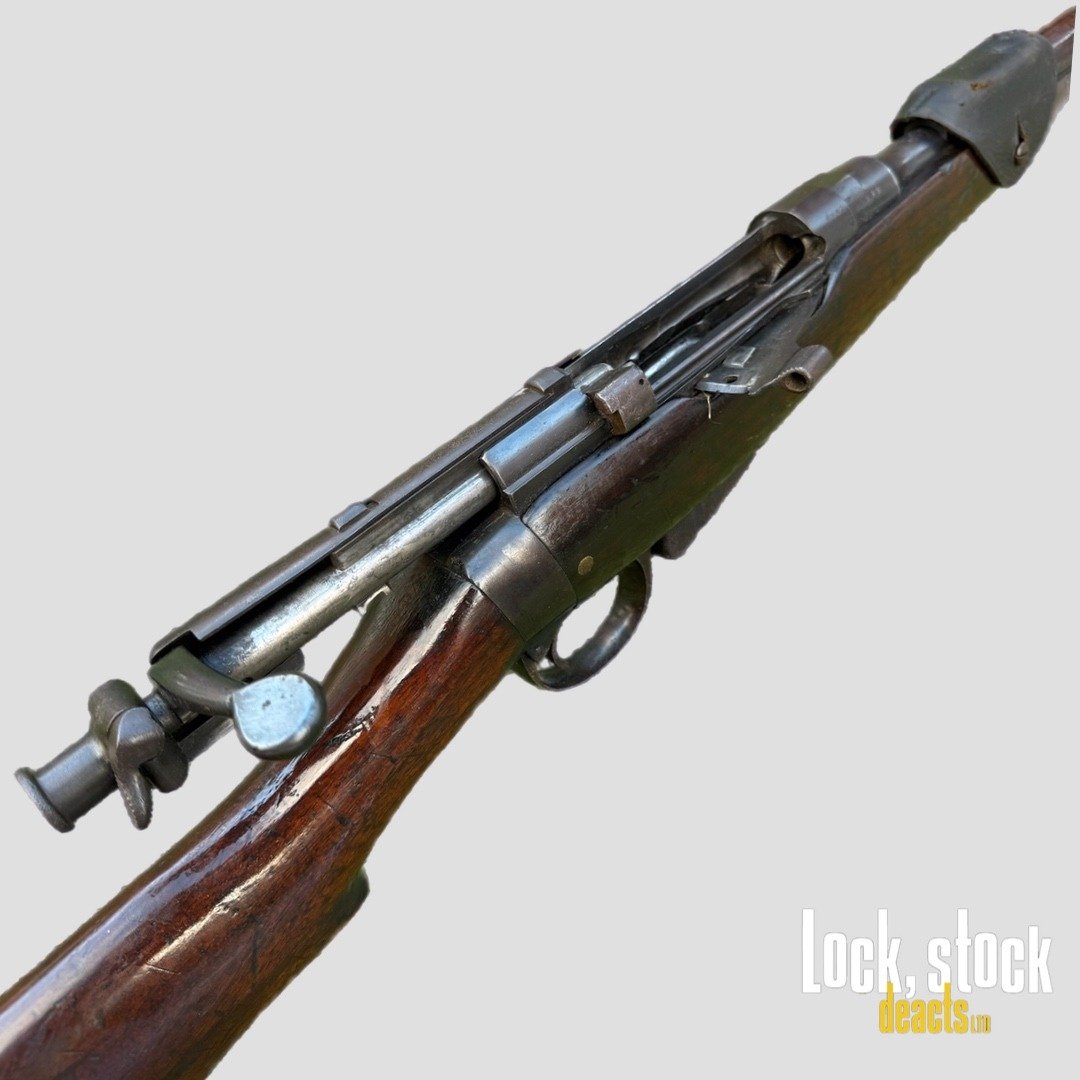 5684A197-95A4-4E72-ACE6-8B3ED7B4CAA7